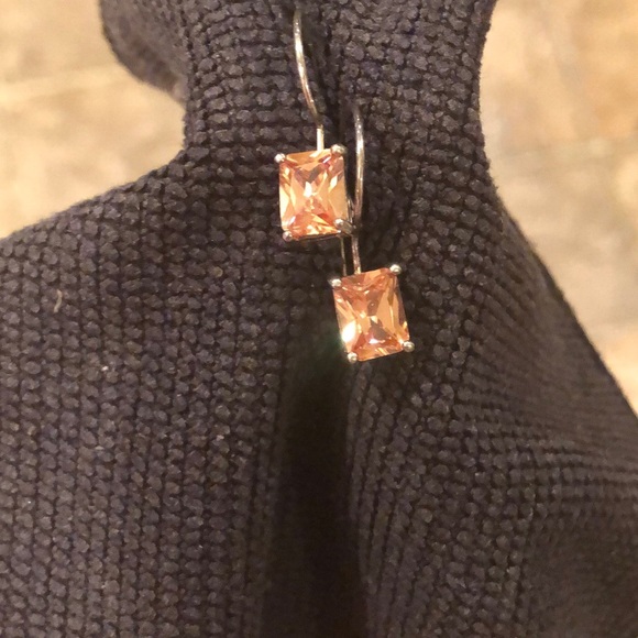 Jewelry - Beautiful!! Amber stone and sterling earrings NWOT